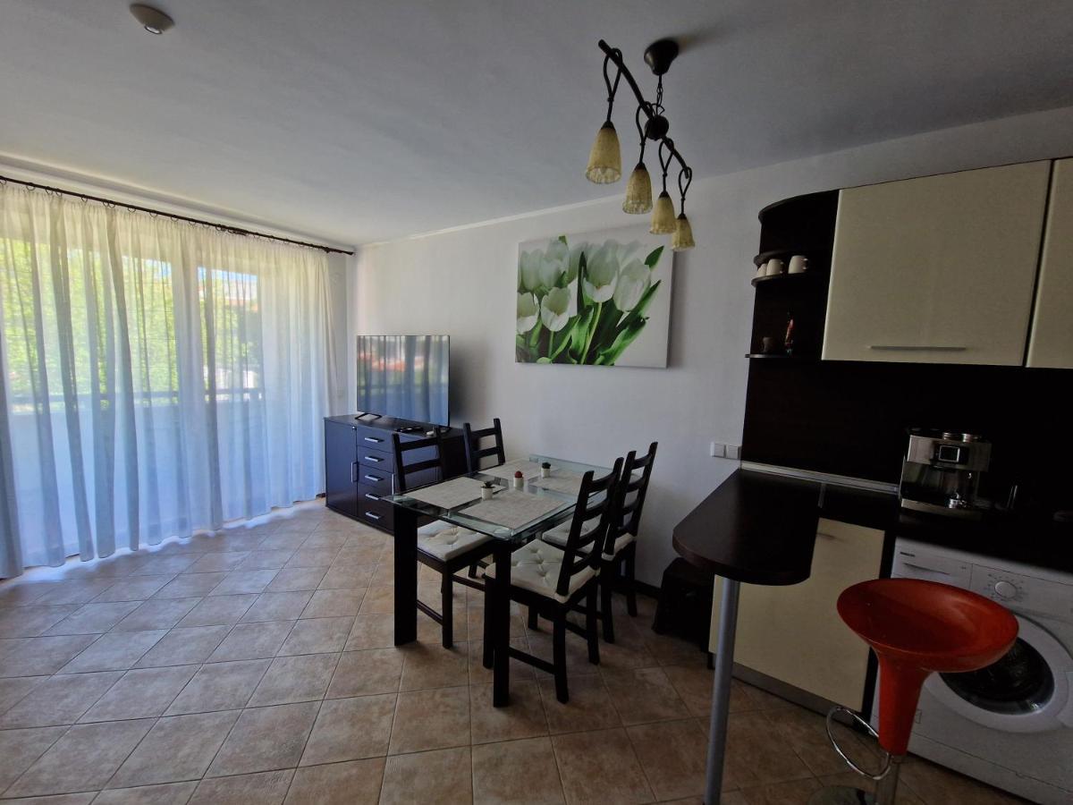 Apartment In The Picturesque Oasis Resort & Spa Lozenets Exterior foto